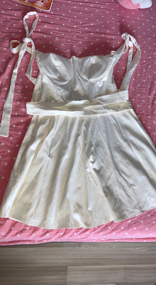 Beyaz Drapeli Mini Straplez Elbise - Görsel 3