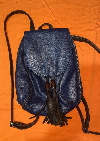 Kadın Deri Püsküllü Lacivert Sırt Çantası - Görsel 2