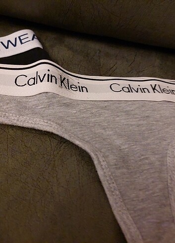  İç çamaşırı Calvin klein dikkat kırmızı tanga hediye 