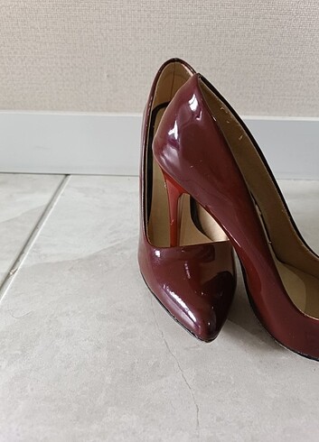 38 Beden Stiletto ayakkabi