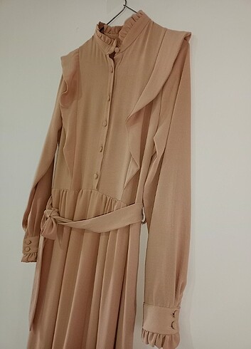 Eminoş butik bej elbise