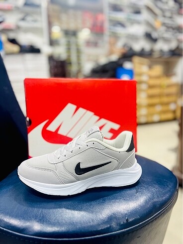 Unisex bayan spor Ayakkabı Nike ithal kaliteli 38 numara