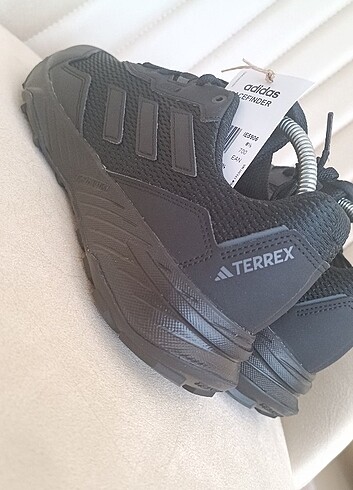 42.5 Beden siyah Renk Orijinal Adidas Terrex Erkek Spor Ayakkabı 