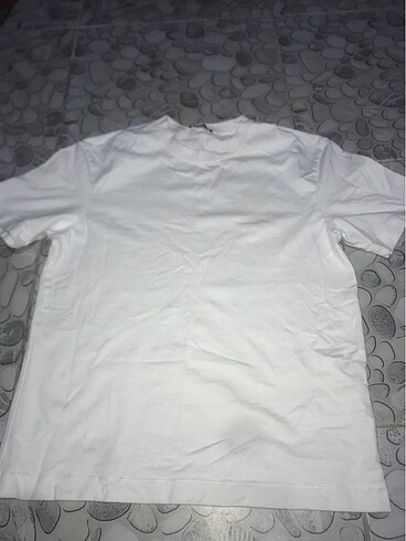 Zara Tshirt
