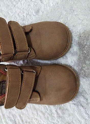 LC Waikiki çocuk bot - Görsel 2