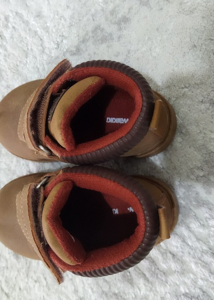 LC Waikiki çocuk bot - Görsel 3