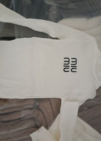 Beyaz Miu Miu Balıkçı Yaka Triko Kazak - Görsel 2