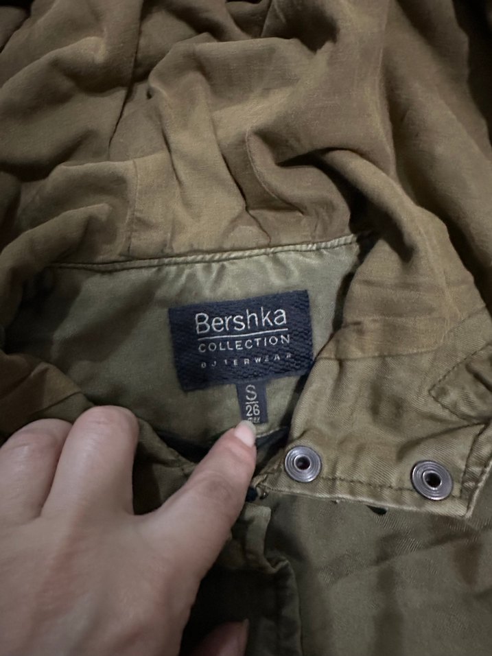 Kapüşonlu mont Kadın Uzun - Görsel 3