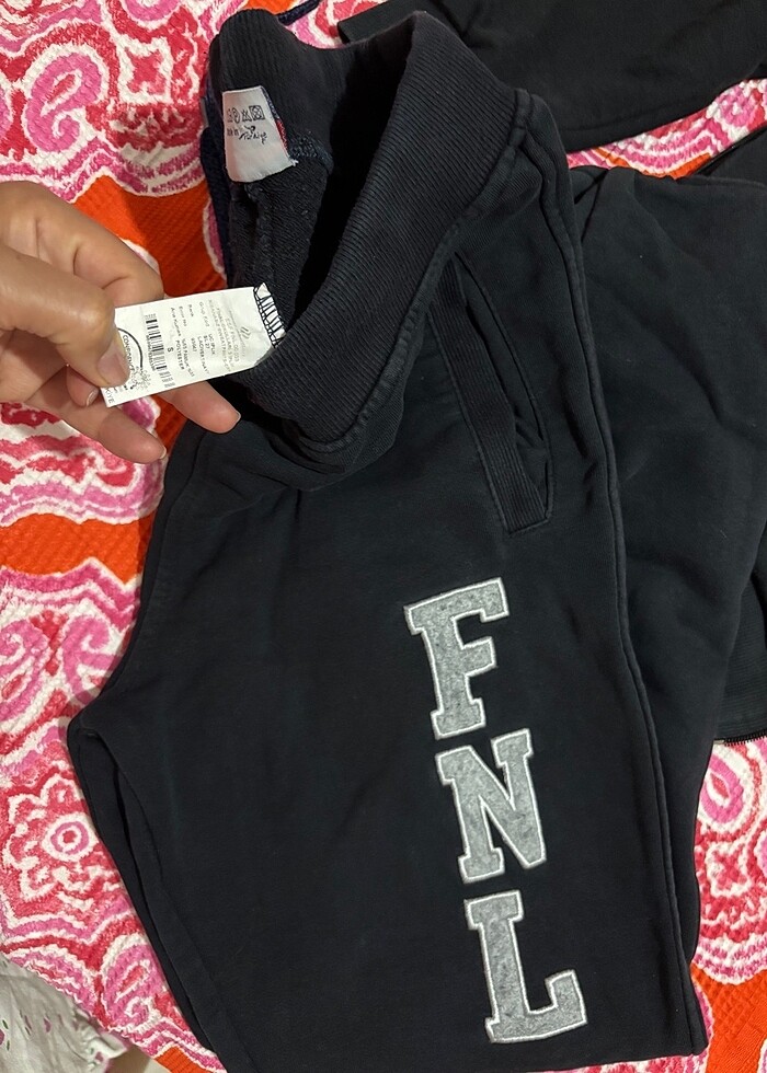 Final koleji eşofman takımı - Görsel 3