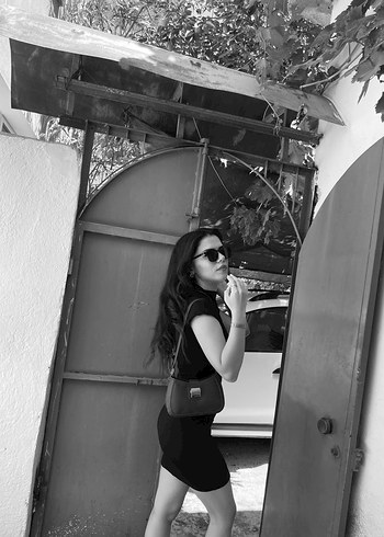 Mini az yırtmaçlı etek - Görsel 3