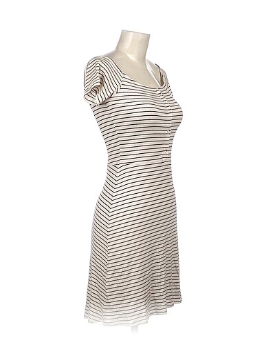 Vintage Love PreLoved Kısa Elbise %70 İndirimli.