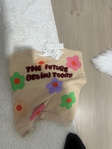 5 Yaş Beden pembe Renk Zara kalp desenli takım ve çiçekli takım