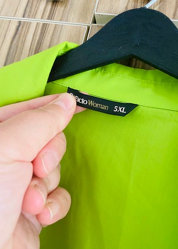 52 Beden Düğmeli Yeşil Uzun Keten Gömlek