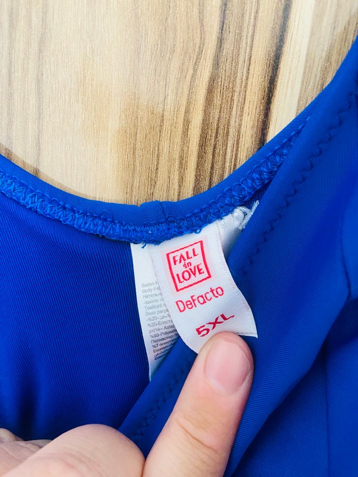 Parlak Mavi Drapeli Kadın Mayo - Görsel 2