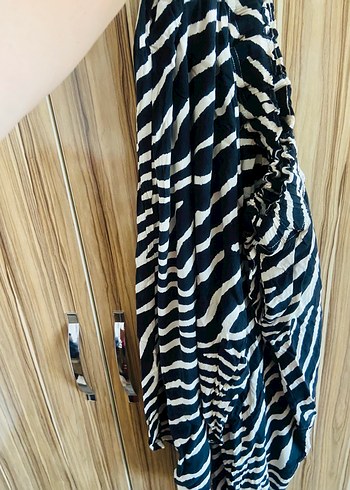 Siyah Beyaz bol HM marka 4xl kısa pantolon - Görsel 6