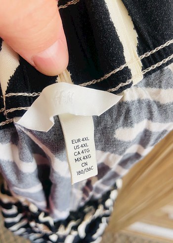 Siyah Beyaz bol HM marka 4xl kısa pantolon - Görsel 5