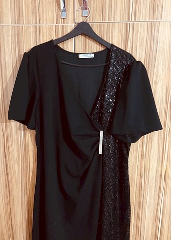 Drapeli V Yaka Siyah Mini Elbise - Görsel 4