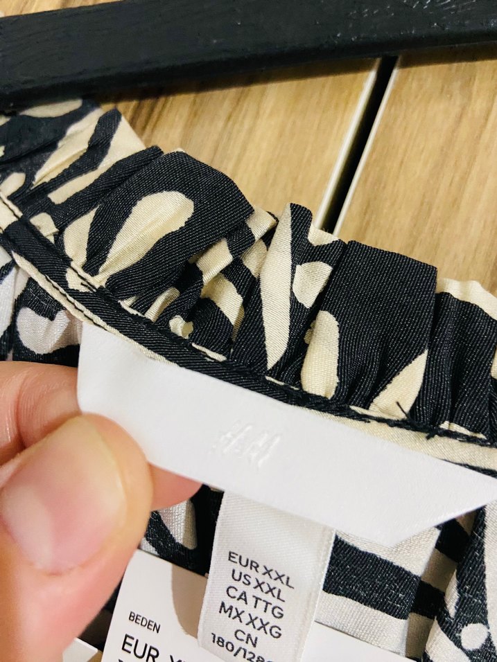 Zebra Desenli Uzun Kollu V Yaka Kadın Gömlek - Görsel 3