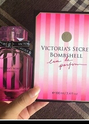 Victoria secret bombshell