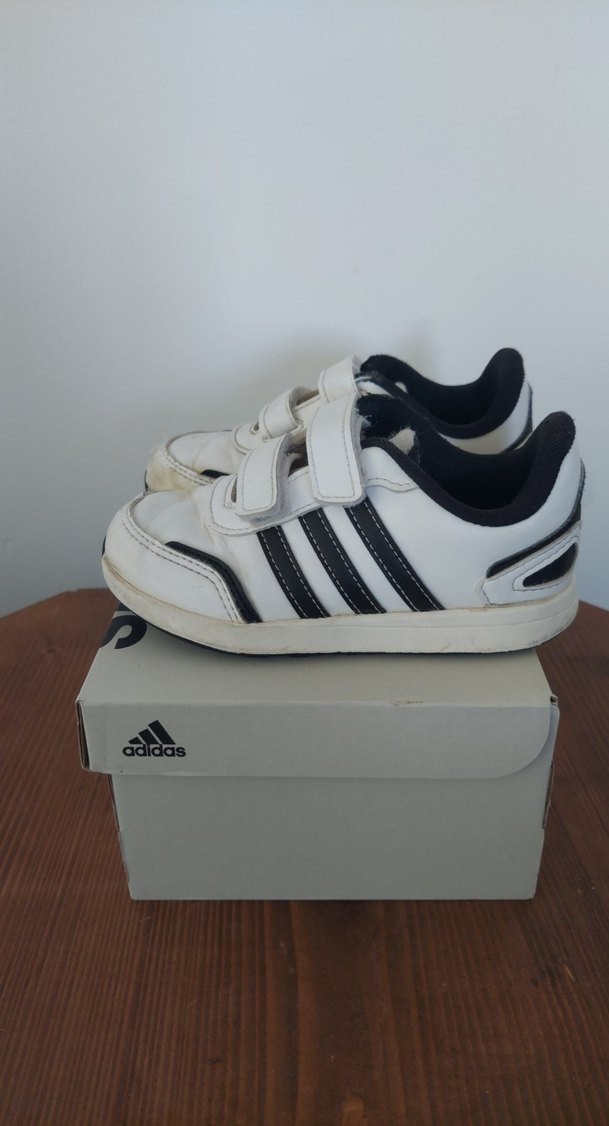 Adidas Çocuk Spor Ayakkabı 26 Numara - Görsel 2