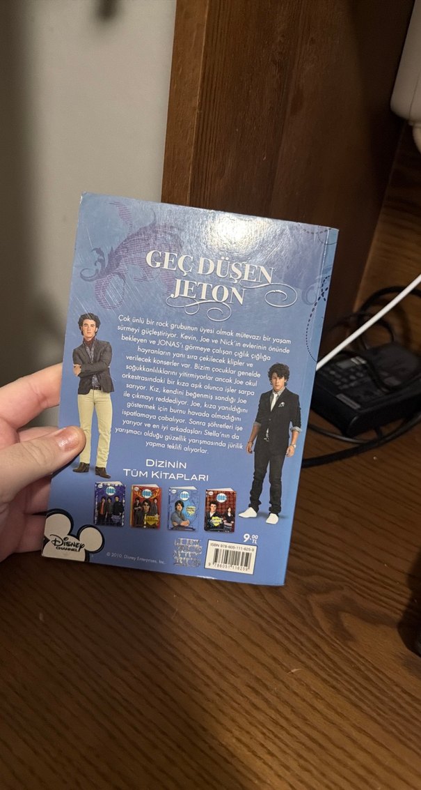 Jonas - Şöhret Oyunu Romanı - Görsel 2