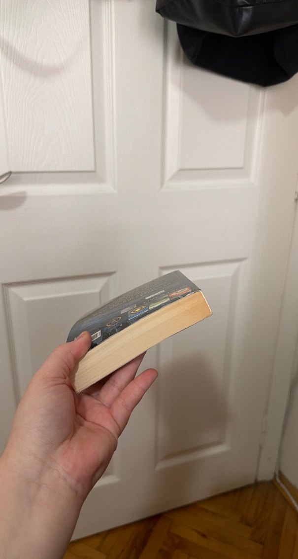 Dört - Bir Uyumsuz Koleksiyon Kitabı - Görsel 4