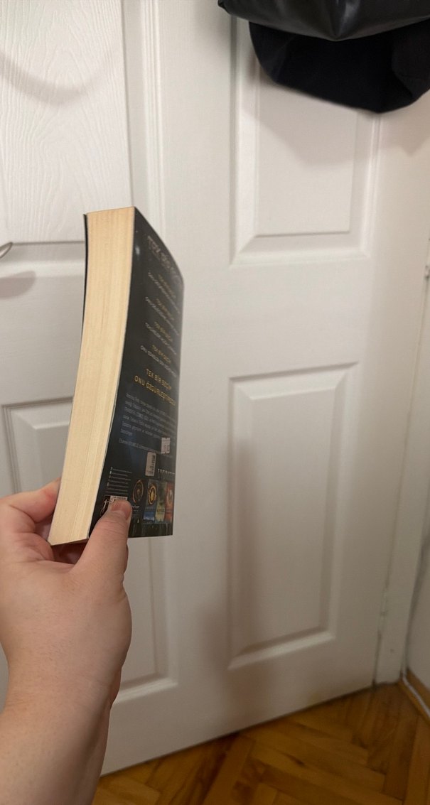 Dört - Bir Uyumsuz Koleksiyon Kitabı - Görsel 5