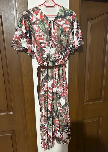 Çiçek Desenli Bohem Uzun Elbise - Görsel 4