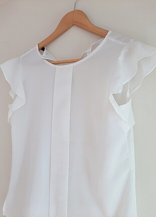 38 Beden Kol Detaylı Beyaz Bluz