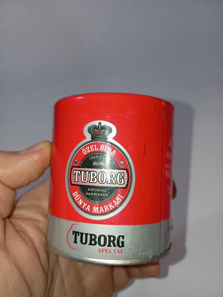 Tuborg sevgililer günü mumu.
Teneke kutu içinde 
Çok az kullanıl - Görsel 5