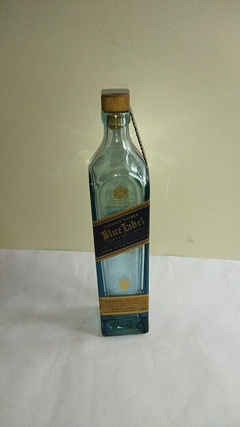 3 adet Blue label şişe. Boş. 