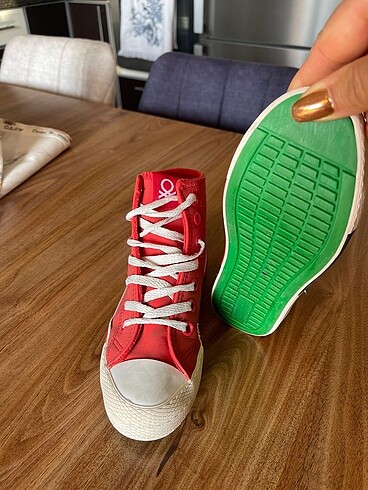 33 Beden Benetton spor ayakkabı