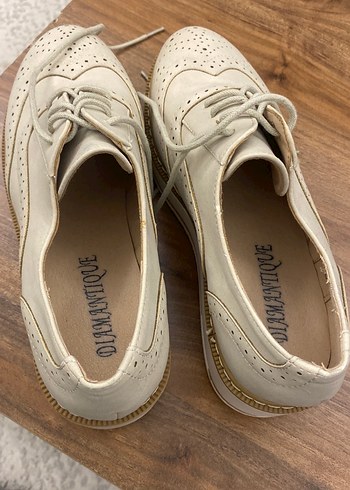 Kadın Beyaz Bağcıklı Süet Dolgu Topuk Ayakkabı - Görsel 3