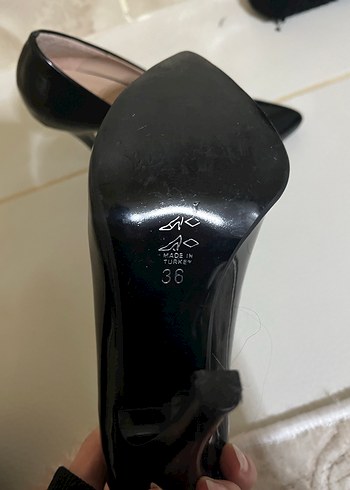 Siyah Rugan Yılan Desenli Stiletto - Görsel 3