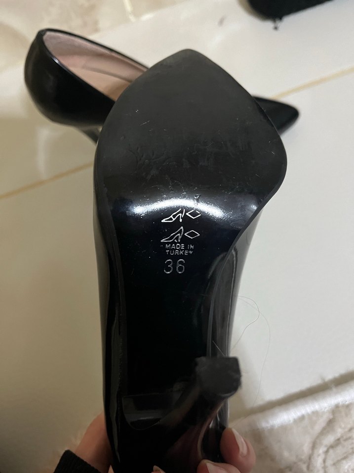 Siyah Rugan Yılan Desenli Stiletto - Görsel 3