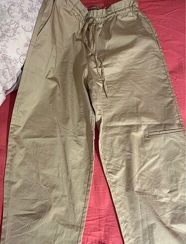 zara lastikli paraşüt pantolon