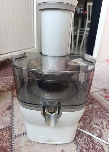 Beyaz ve Gri Karaca Katı Meyve Sıkacağı