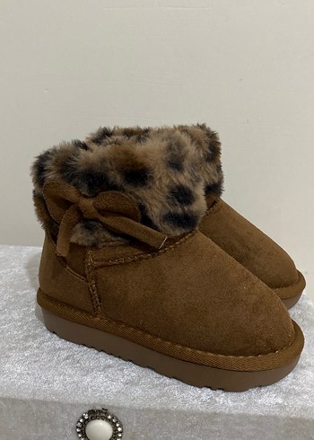 Kız Çocuk Leopar Desenli Kürklü Süet Bot - Görsel 5