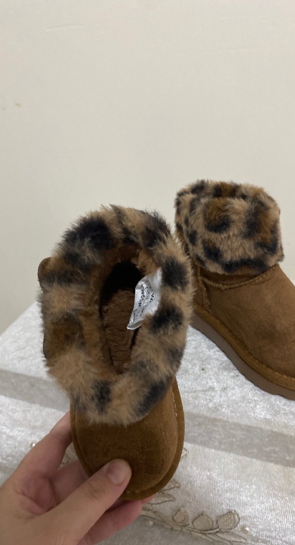 Kız Çocuk Leopar Desenli Kürklü Süet Bot - Görsel 4