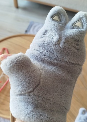 Peluş Kız Eldiveni, Kulak ve Kalp Detaylı, Gri - Görsel 4