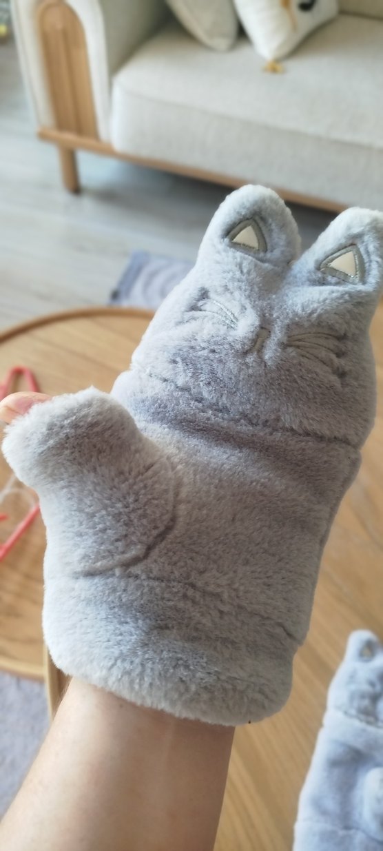 Peluş Kız Eldiveni, Kulak ve Kalp Detaylı, Gri - Görsel 4