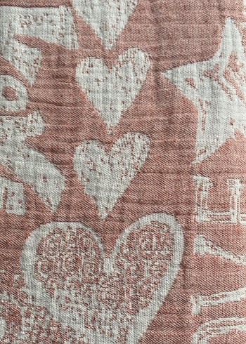 Pembe Baskılı Yatak Örtüsü - Görsel 6