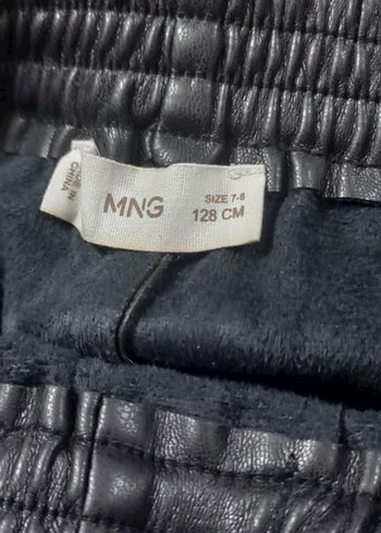 Siyah Deri Kemerli Şort - Görsel 2