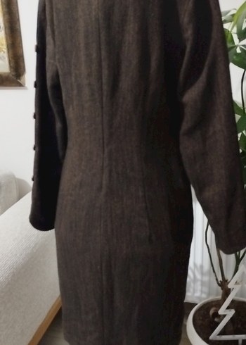 Düğmeli Kahverengi Ofis Kıyafeti - Görsel 7