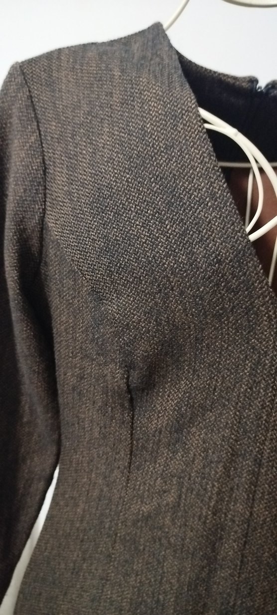 Düğmeli Kahverengi Ofis Kıyafeti - Görsel 2