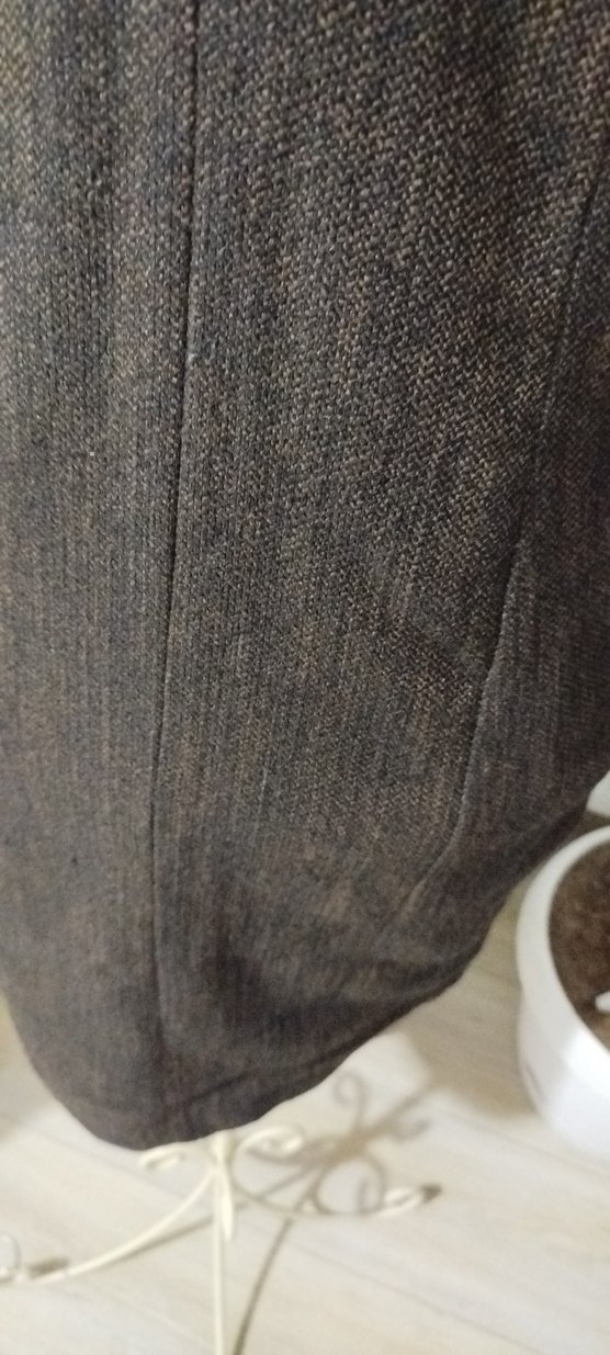 Düğmeli Kahverengi Ofis Kıyafeti - Görsel 3