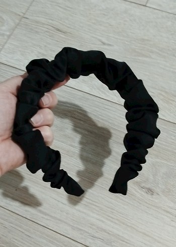 Siyah saten taç - Görsel 4