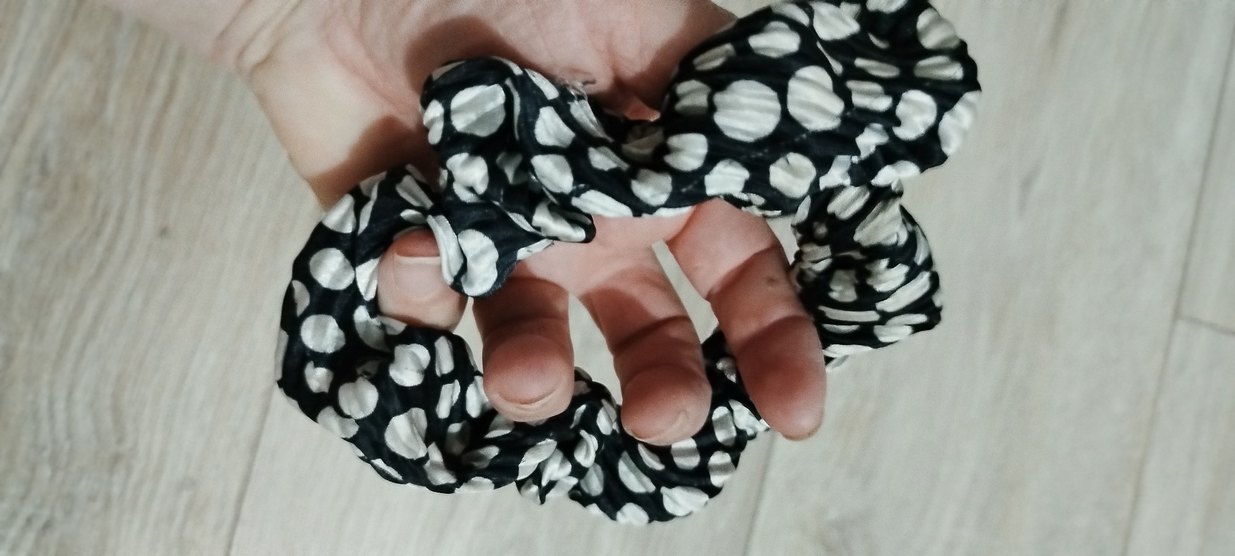 Siyah Beyaz Puantiyeli Lastikli Saç Tokaları - Görsel 3