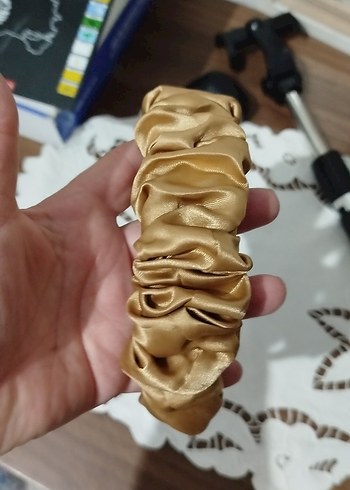 Bej Saten Fırfırlı Bohem Taç - Görsel 2