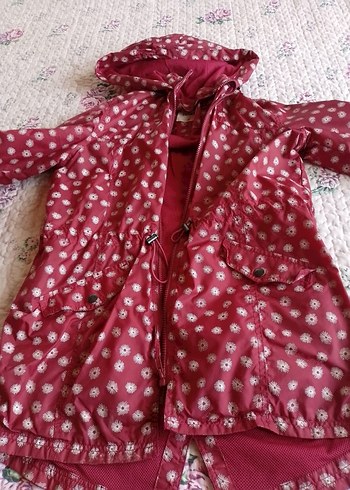 çiçeki Kız DeFacto yağmurluk - Görsel 3